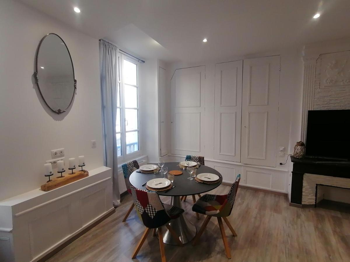 Appartement F2 Dans Le Centre Historique Le Puy-en-Velay ภายนอก รูปภาพ
